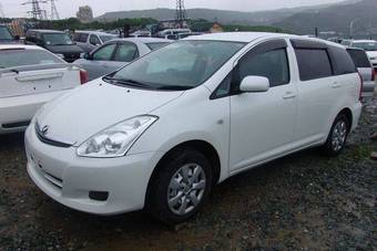 2006 Toyota Wish Pictures