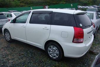 2006 Toyota Wish Photos