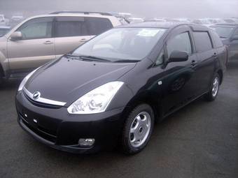 2006 Toyota Wish Photos