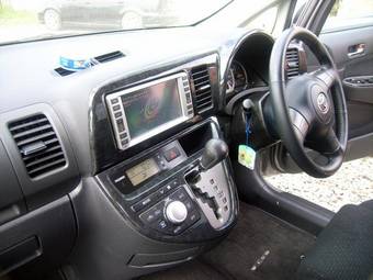 2006 Toyota Wish Pics