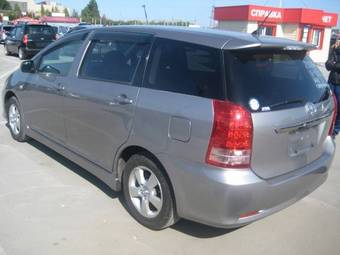 2006 Toyota Wish Pics