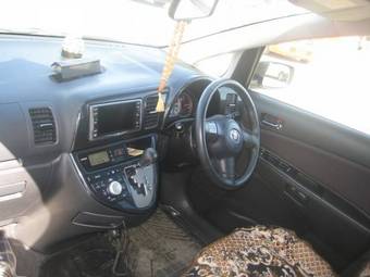 2006 Toyota Wish Pictures