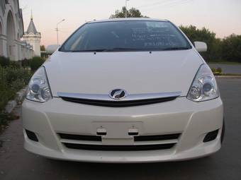 2006 Toyota Wish Photos