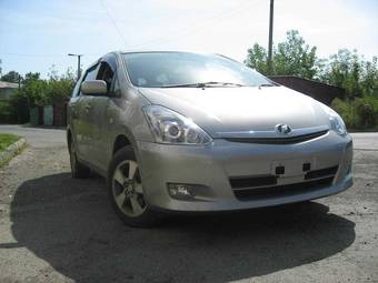 2006 Toyota Wish Pictures