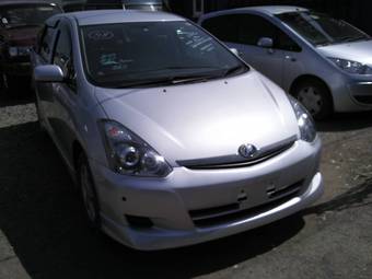 2008 Toyota Wish Photos