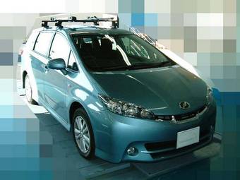 2009 Toyota Wish Photos