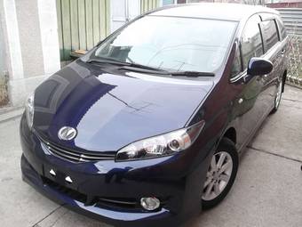 2010 Toyota Wish Pictures