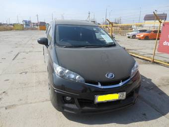 2011 Toyota Wish Photos