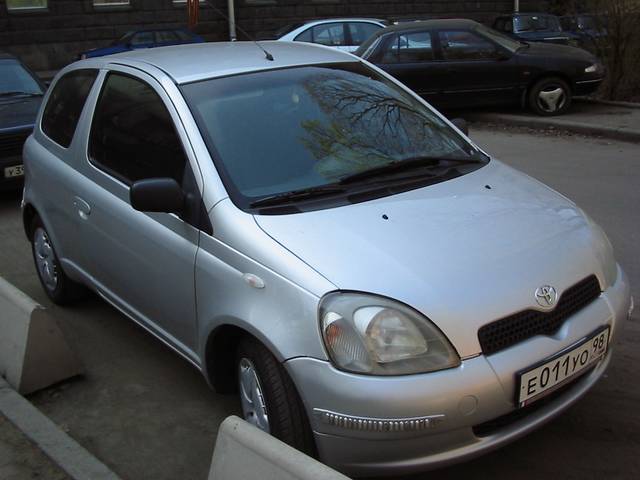 1999 Toyota Yaris