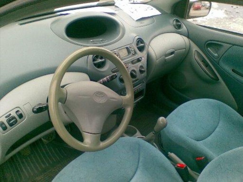 1999 Toyota Yaris