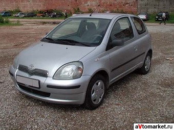 1999 Toyota Yaris Images