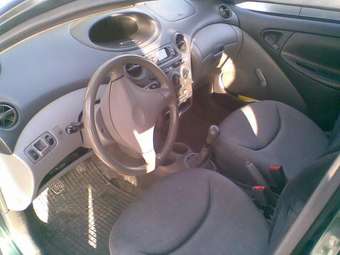 1999 Toyota Yaris Photos