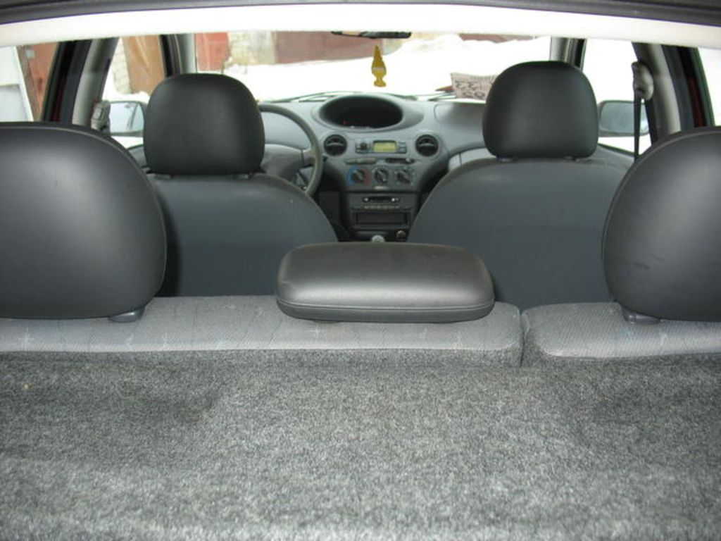 2000 Toyota Yaris