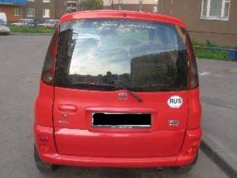 2002 Toyota Yaris Pictures