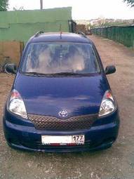 2002 Toyota Yaris Photos