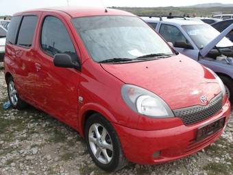 2002 Toyota Yaris Pictures