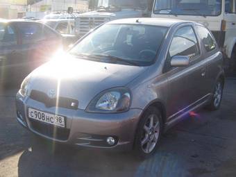 2002 Toyota Yaris Pictures