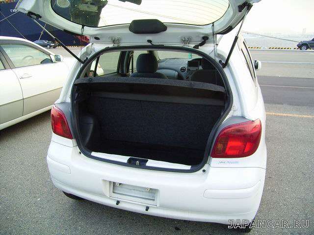 2003 Toyota Yaris