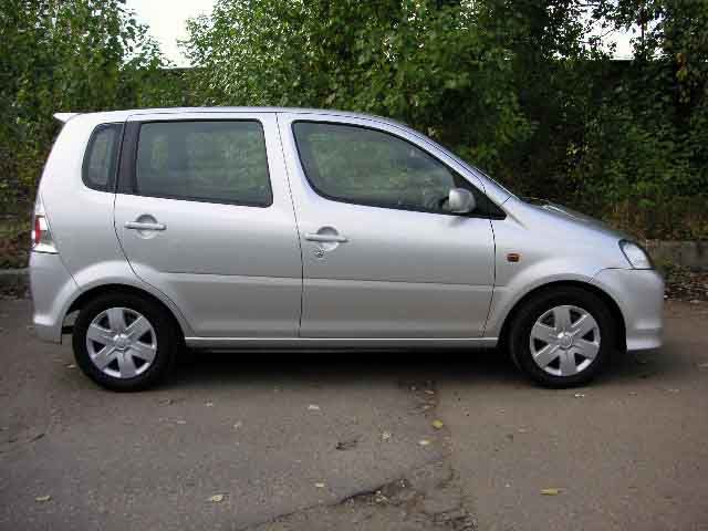 2003 Toyota Yaris