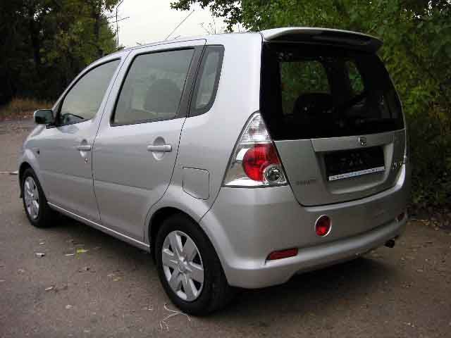 2003 Toyota Yaris