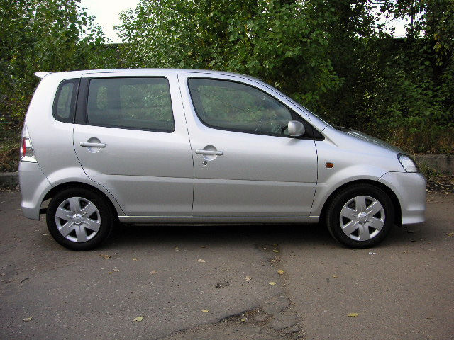 2003 Toyota Yaris