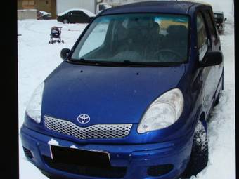 2003 Toyota Yaris Images