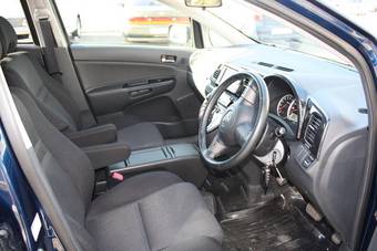 2003 Toyota Yaris Pictures