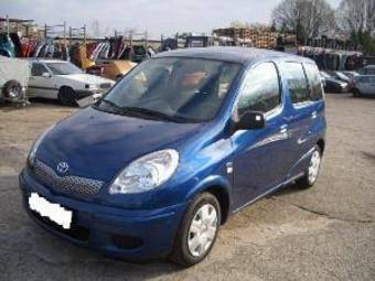 2003 Toyota Yaris Pictures