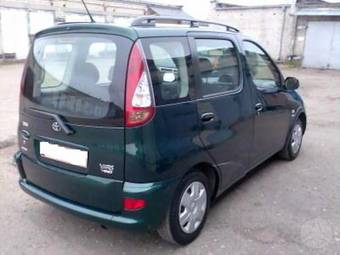 2004 Toyota Yaris Pictures