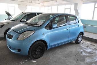 2005 Toyota Yaris Pictures