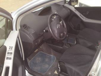 2005 Toyota Yaris Images