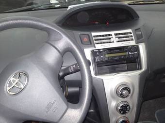 2005 Toyota Yaris Pictures