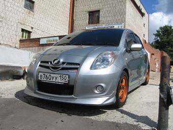 2005 Toyota Yaris Photos