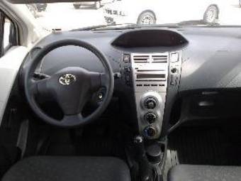 2006 Toyota Yaris Pictures