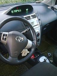 2006 Toyota Yaris Pictures