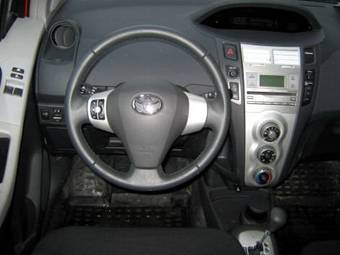 2008 Toyota Yaris Pics