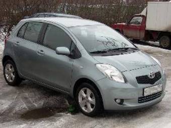 2008 Toyota Yaris Photos