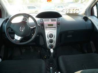 2008 Toyota Yaris Photos