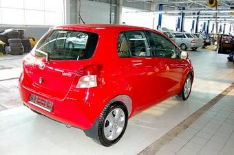 2008 Toyota Yaris Photos