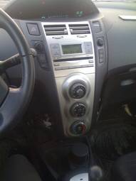 2008 Toyota Yaris Photos
