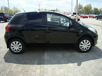 2008 Toyota Yaris Photos