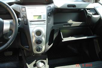 2008 Toyota Yaris Photos