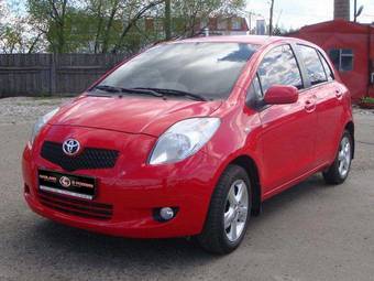 2008 Toyota Yaris Photos