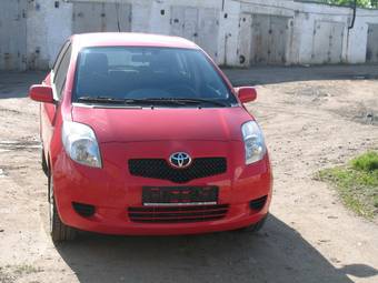 2008 Toyota Yaris Photos