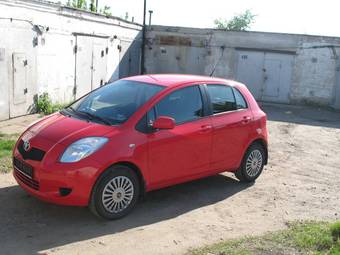 2008 Toyota Yaris Photos