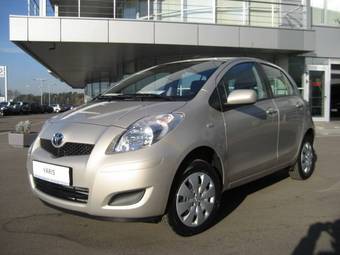 2009 Toyota Yaris Photos