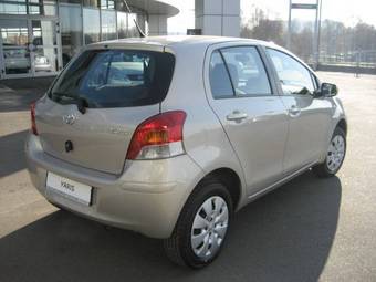 2009 Toyota Yaris Photos