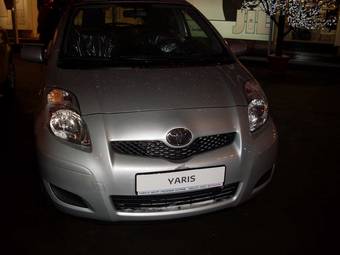 2009 Toyota Yaris Photos