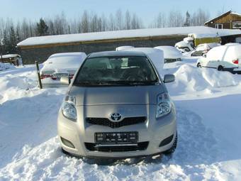 2009 Toyota Yaris Photos