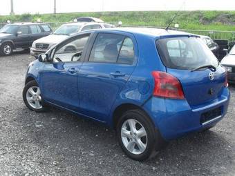 2009 Toyota Yaris Pictures